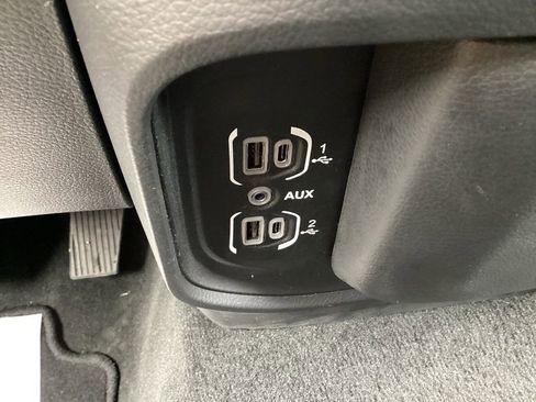 Used 2023 RAM 1500 Big Horn image 24