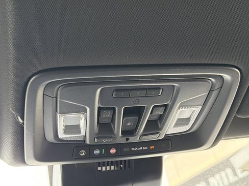 New 2026 GMC Sierra 1500 AT4 w/ Technology Package AWD/4WD image 12