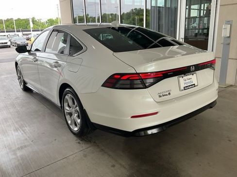 Certified 2025 Honda Accord LX image 15