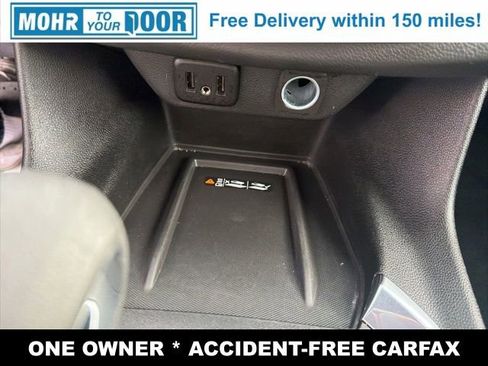 Used 2023 Chevrolet Traverse LT image 22