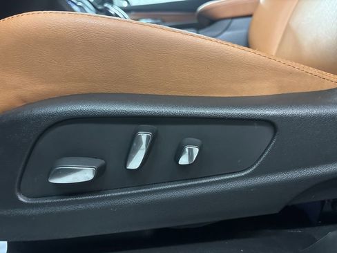 Certified 2025 Cadillac XT5 Premium Luxury image 15