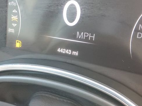 Used 2021 Jeep Grand Cherokee Laredo X RWD image 34