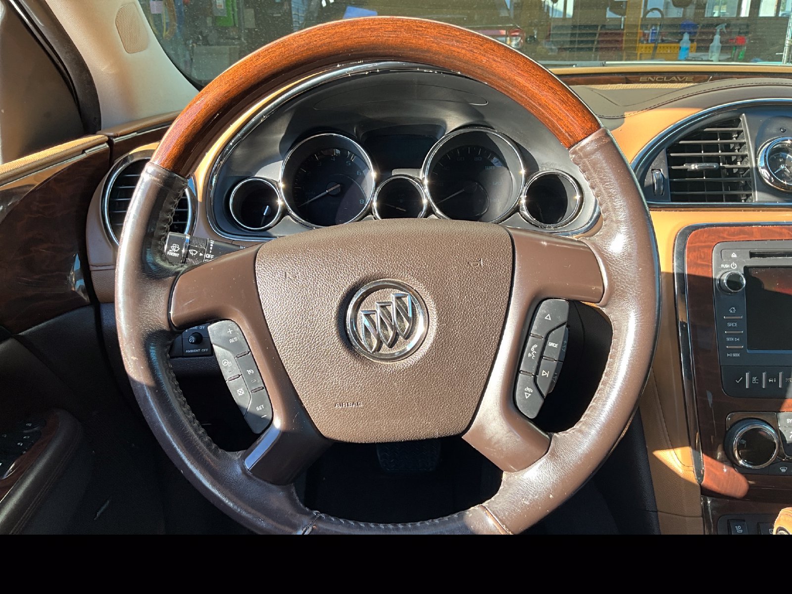 Used 2016 Buick Enclave Premium w/ Experience Buick Package FWD image 15