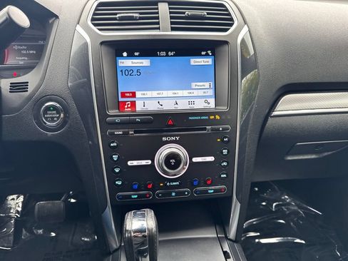 Used 2018 Ford Explorer Sport w/ Equipment Group 401A AWD/4WD image 18