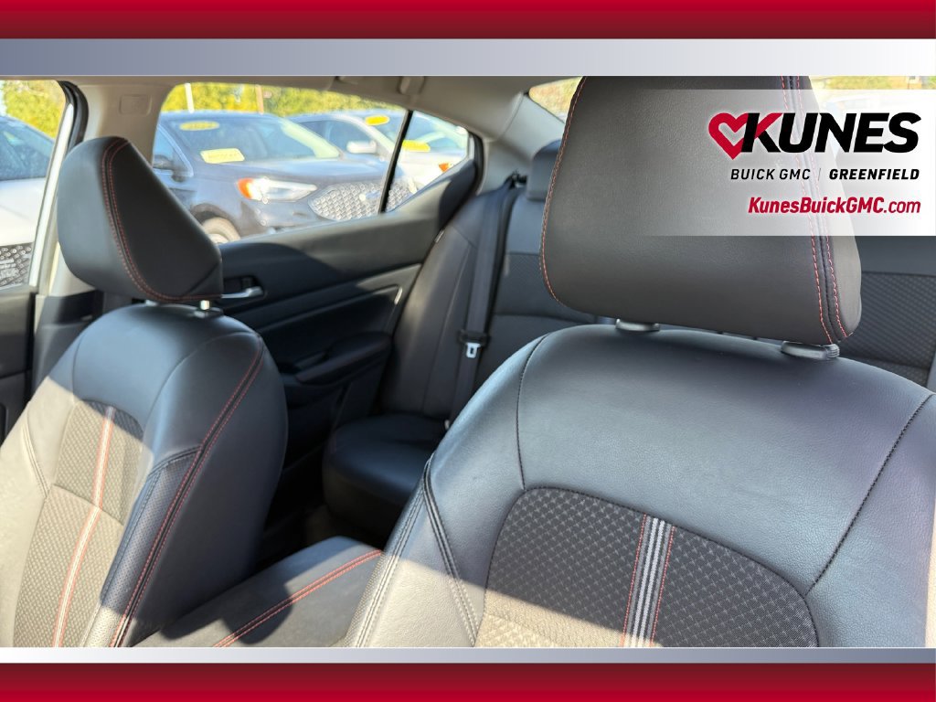 Used 2024 Nissan Altima 2.5 SR FWD image 44