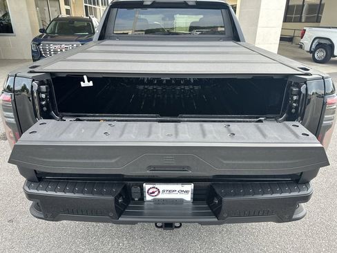 New 2026 GMC Sierra EV Elevation w/ LPO, Elevation Dark Package image 32