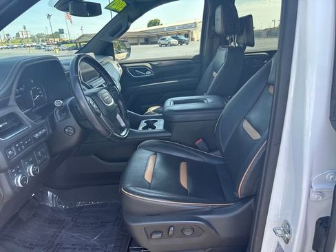 Used 2021 GMC Yukon XL AT4 w/ AT4 Premium Plus Package image 9