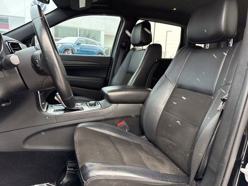 Used 2020 Jeep Grand Cherokee Altitude image 9