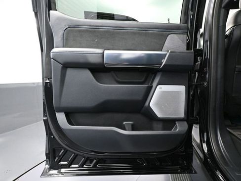 Used 2025 Ford F250 Platinum image 40