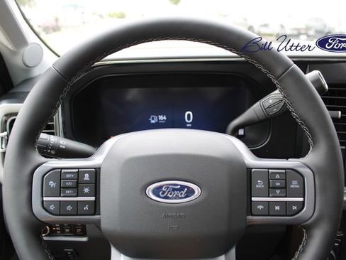 New 2026 Ford F250 Lariat w/ Black Appearance Package image 18