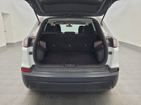 Used 2019 Jeep Cherokee Latitude w/ Popular Appearance Group image 29