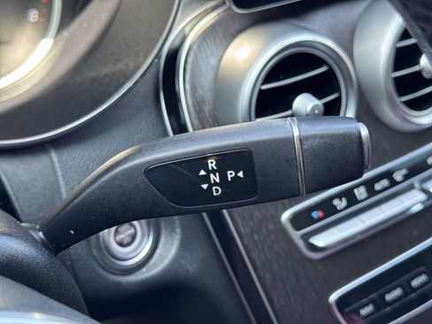 Used 2020 Mercedes-Benz C 300 Sedan image 32