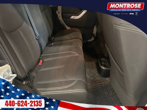 Used 2017 Jeep Wrangler Unlimited Sahara image 28