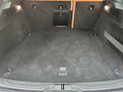 Used 2020 Maserati Levante S image 15