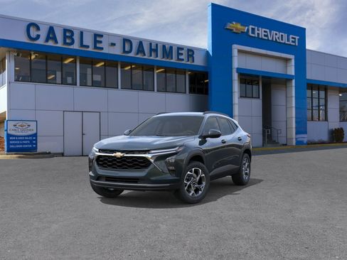 New 2026 Chevrolet Trax LT w/ LT Convenience Package FWD image 39