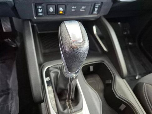 Used 2022 Nissan Frontier SV RWD image 11