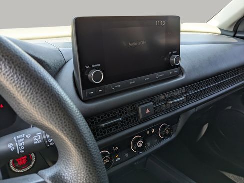 Used 2024 Honda HR-V LX image 21