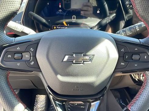 New 2026 Chevrolet Trax RS w/ Sunroof Package image 22