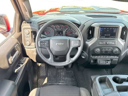 Used 2022 Chevrolet Silverado 1500 Custom Trail Boss AWD/4WD image 14