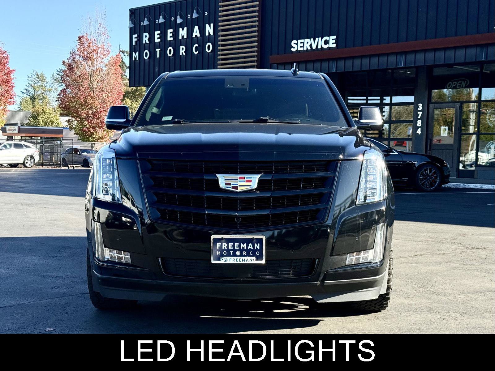 Used 2019 Cadillac Escalade ESV Platinum AWD/4WD image 3