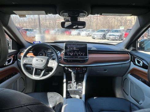 Used 2024 Jeep Compass Limited image 20