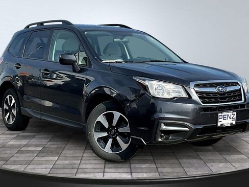 Used 2018 Subaru Forester 2.5i Premium w/ All-Weather Package AWD/4WD image 3