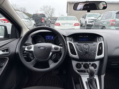 Used 2013 Ford Focus SE image 5