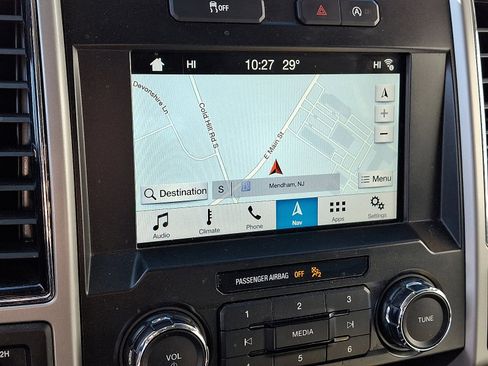 Certified 2019 Ford F150 Lariat image 18