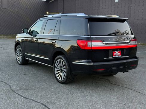 Used 2018 Lincoln Navigator Reserve AWD/4WD image 5
