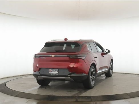 Used 2025 Chevrolet Equinox EV LT w/ Convenience Package image 7