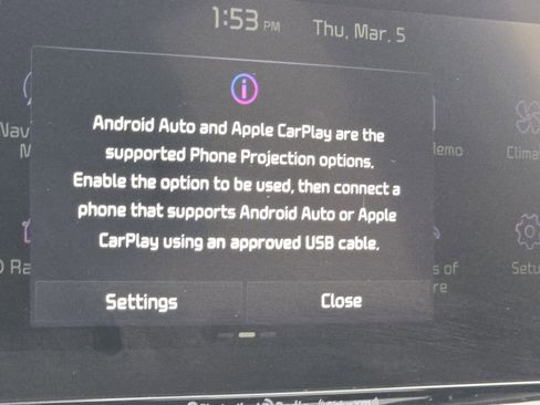 Used 2022 Kia Seltos SX w/ Sunroof Package image 5