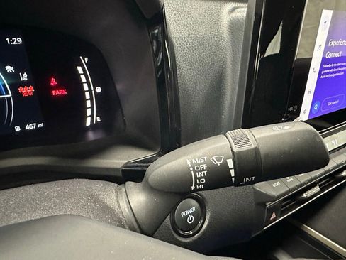 Used 2025 Toyota Camry LE image 22