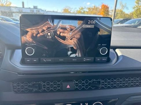 New 2025 Honda Accord LX image 17