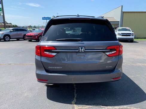 Used 2022 Honda Odyssey Elite image 3