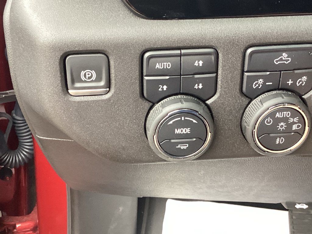 Used 2024 Chevrolet Silverado 1500 RST w/ Convenience Package II AWD/4WD image 43