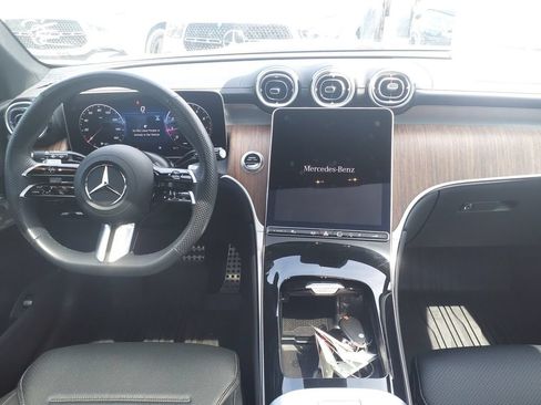Certified 2025 Mercedes-Benz GLC 300 4MATIC image 22