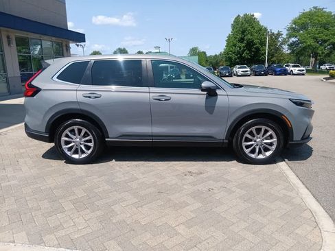 Used 2024 Honda CR-V EX image 7