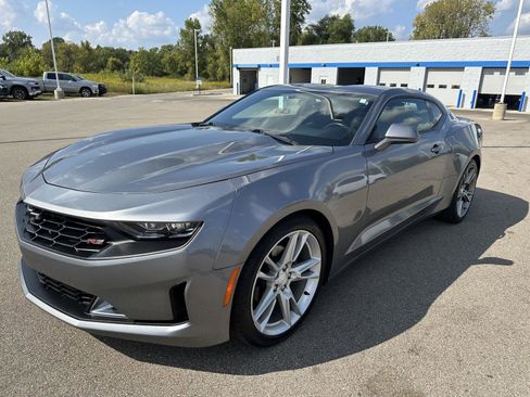 Used 2020 Chevrolet Camaro LT w/ RS Package image 11