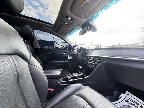 Used 2019 Kia Optima EX w/ EX Premium Package image 15