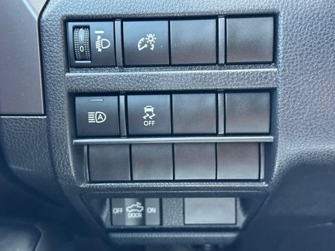 Used 2026 Toyota Tacoma SR5 AWD/4WD image 21