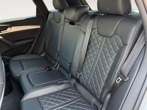 Used 2021 Audi SQ5 Premium Plus w/ Premium Plus Package image 14