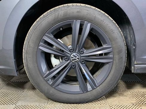 Used 2024 Volkswagen Jetta SE w/ Panoramic Sunroof Package FWD image 19