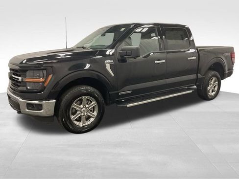 Used 2024 Ford F150 XLT w/ Mobile Office Package image 9