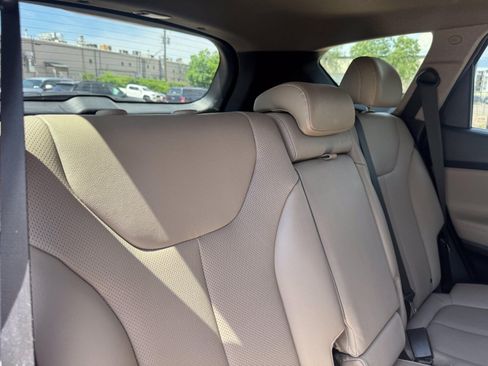 Used 2020 Hyundai Santa Fe Limited AWD/4WD image 19