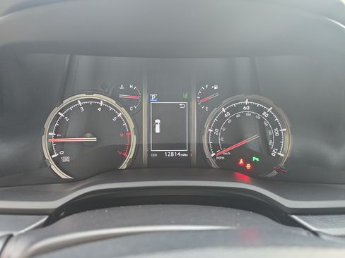 Used 2024 Toyota 4Runner Limited AWD/4WD image 18