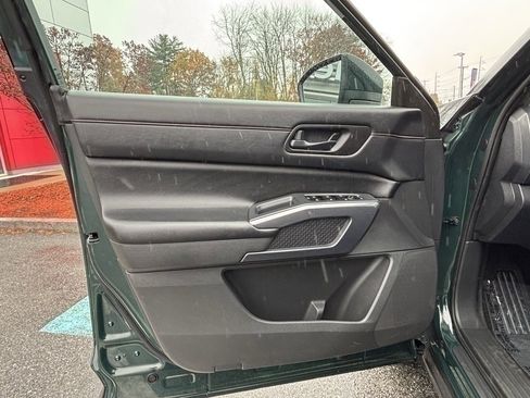 Used 2023 Nissan Pathfinder Rock Creek image 9