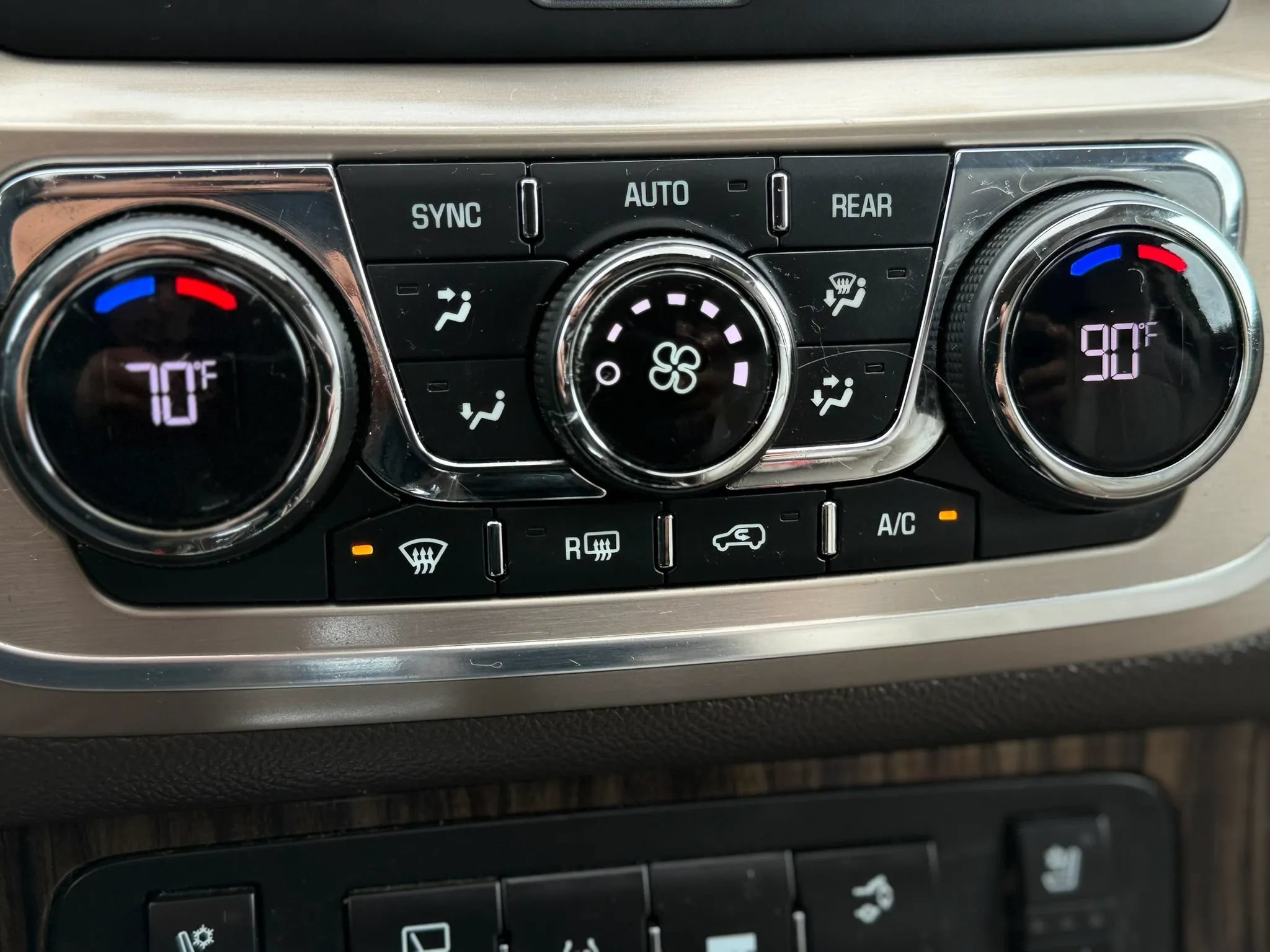 Used 2014 GMC Acadia Denali FWD image 18