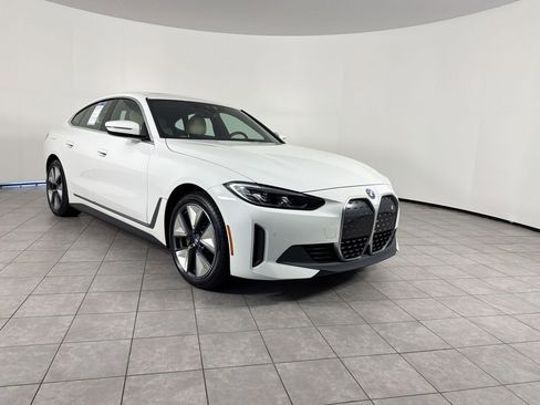 Certified 2023 BMW i4 eDrive35 w/ Premium Package RWD image 7