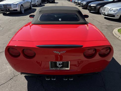 Used 2010 Chevrolet Corvette Convertible w/ Preferred Equipment Group RWD image 8