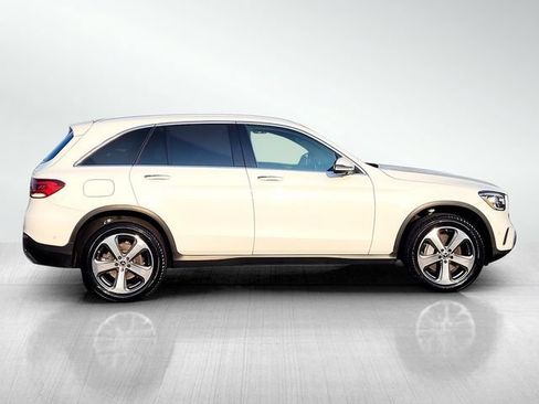 Used 2022 Mercedes-Benz GLC 300 4MATIC image 4